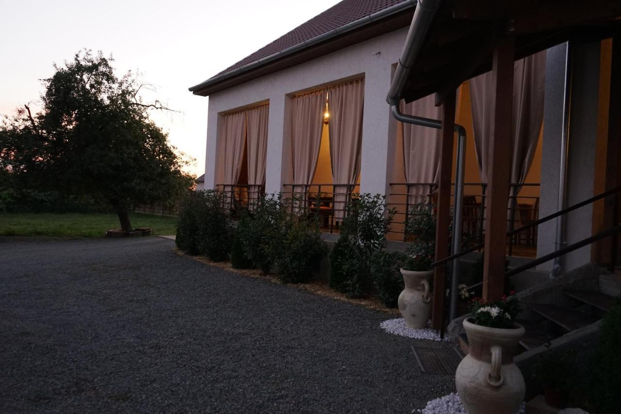 Apartmán Casa Miriam Paulis Exteriér fotografie